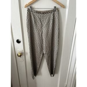 Dué Per Dué Silk Capri Pant With Floral Design | 6P